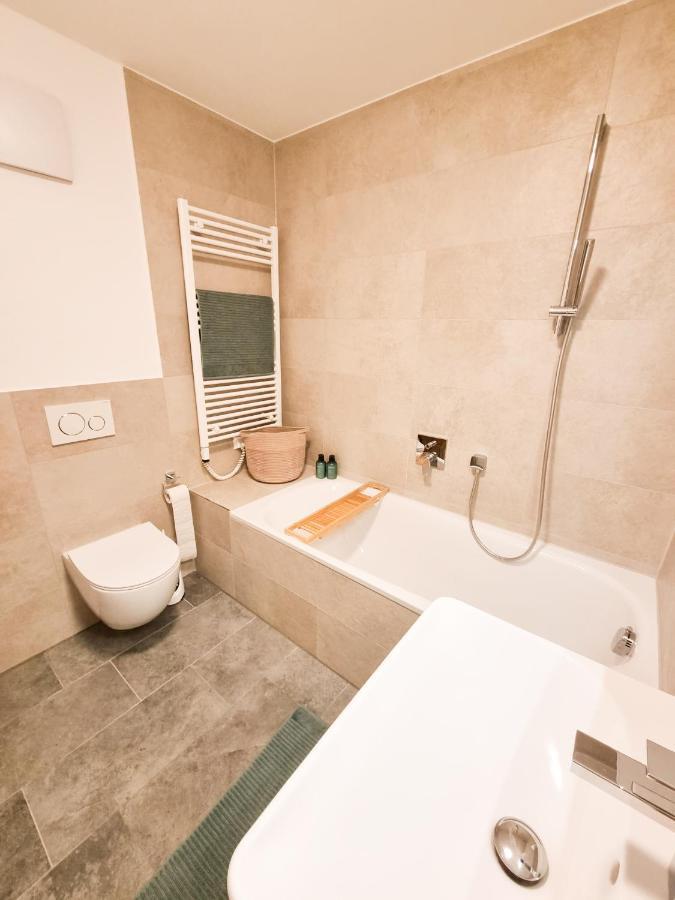 Orangehome: Waldlichtung - Zentral Zwischen Therme Und Stadtmitte Bad Aibling Exterior photo